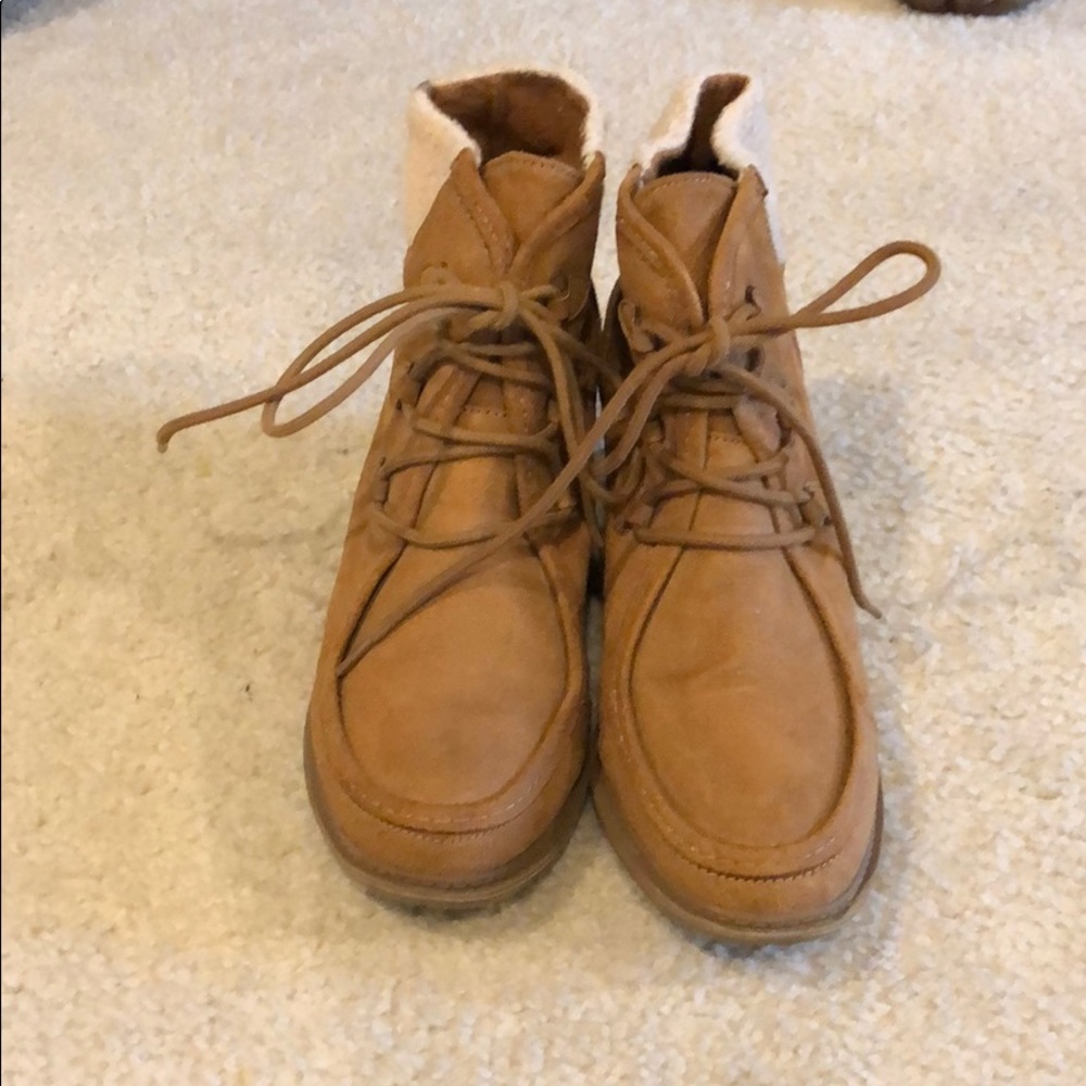 Wedge suede ankle boots